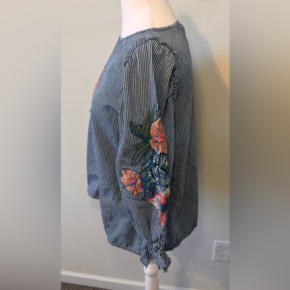 Zara Embroidered Denim Balloon Sleeve Top Size Small - Picture 3 of 6